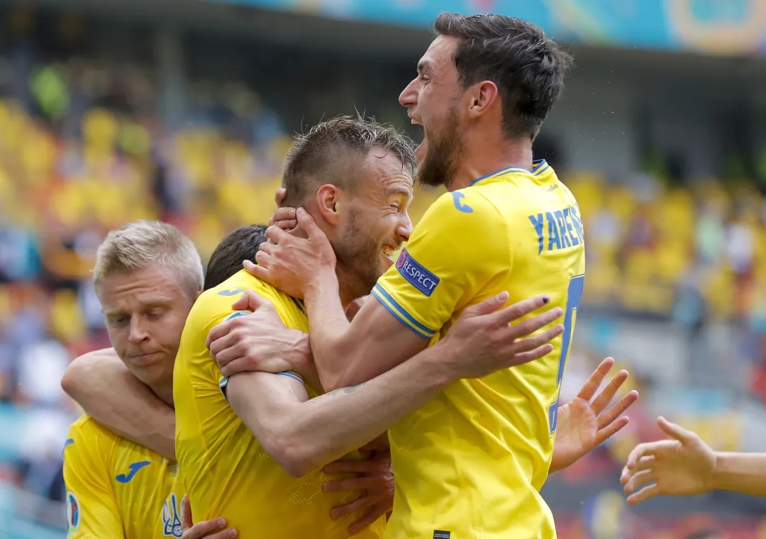 丹麦队鏖战马来西亚队，黄鸭组合刷新纪录