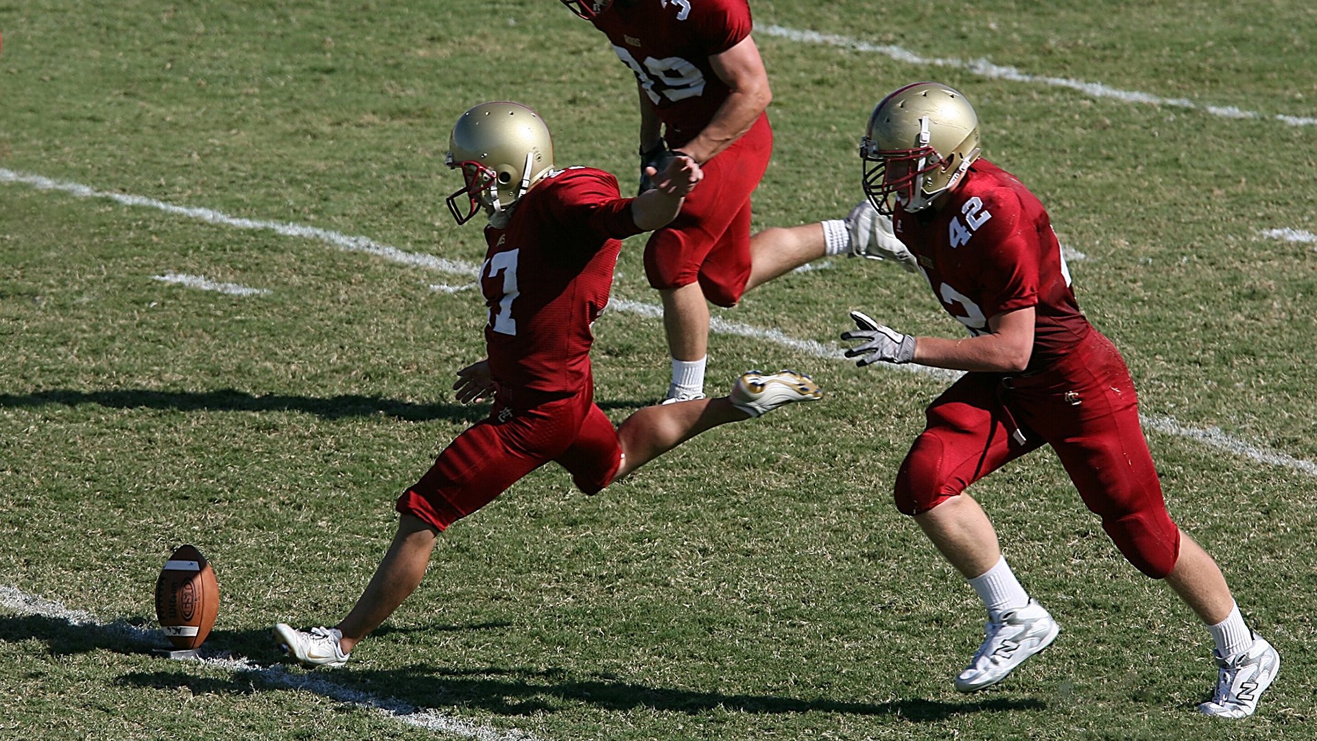 绝杀！厄瓜多尔意甲式胜利，撕碎加拿大的世界杯童话