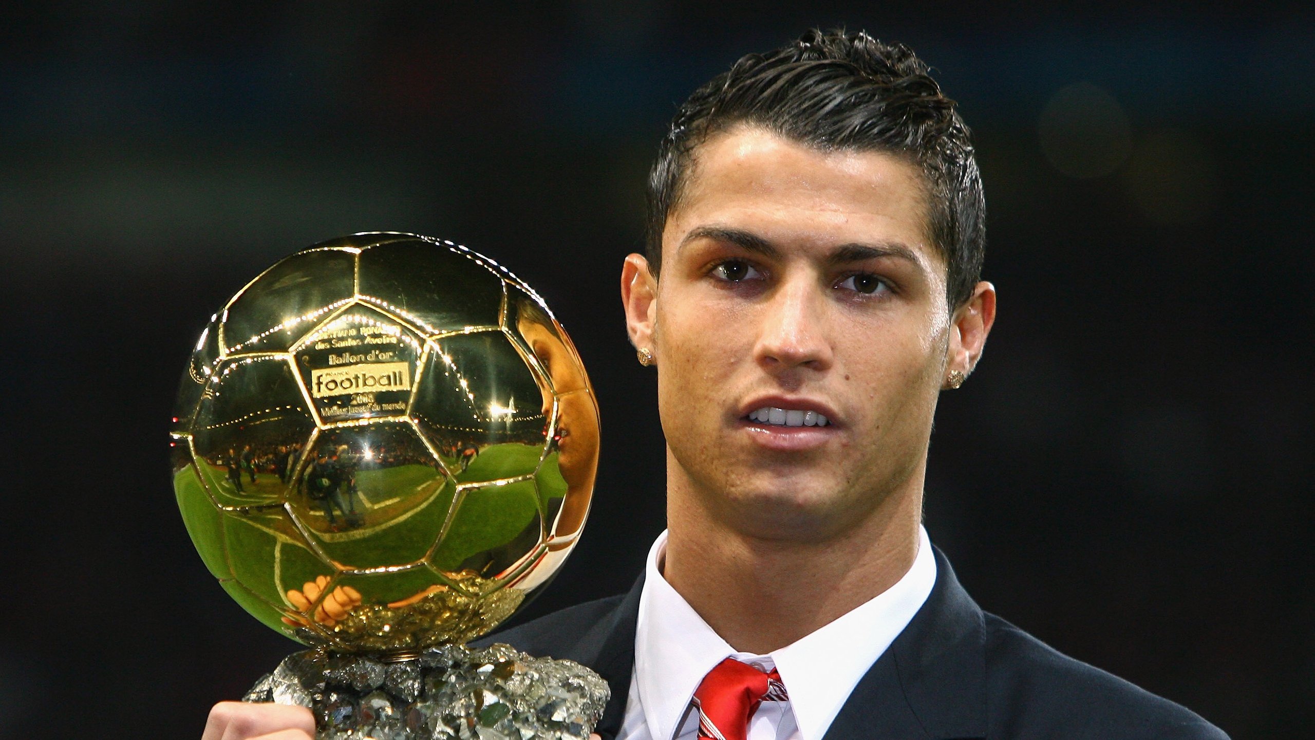 阿什拉夫惊艳四座,美国正面击溃芬兰,当个人英雄主义撞上精密机器